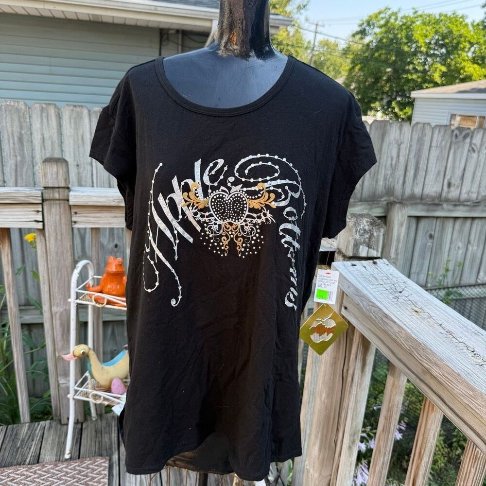 NWT Apple Bottoms Graphic Rhinestone T-Shirt 3X Y2K